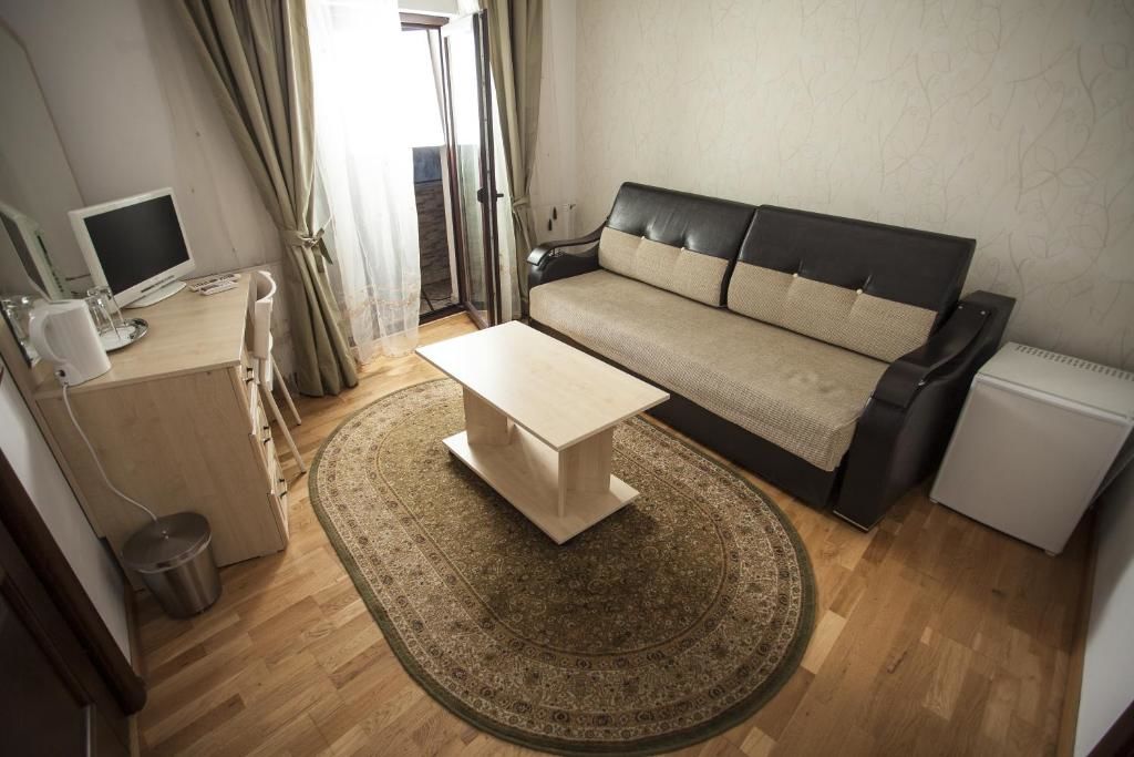 Отели типа «постель и завтрак» City Garden Rooms and Apartments Бухарест-44