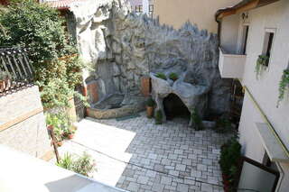 Отели типа «постель и завтрак» City Garden Rooms and Apartments Бухарест-2