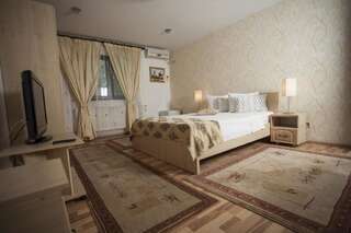 Отели типа «постель и завтрак» City Garden Rooms and Apartments Бухарест Двухместный номер с 1 кроватью-13