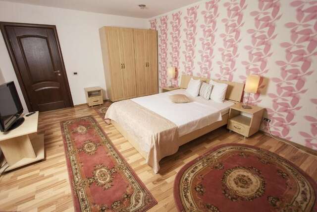 Отели типа «постель и завтрак» City Garden Rooms and Apartments Бухарест-42